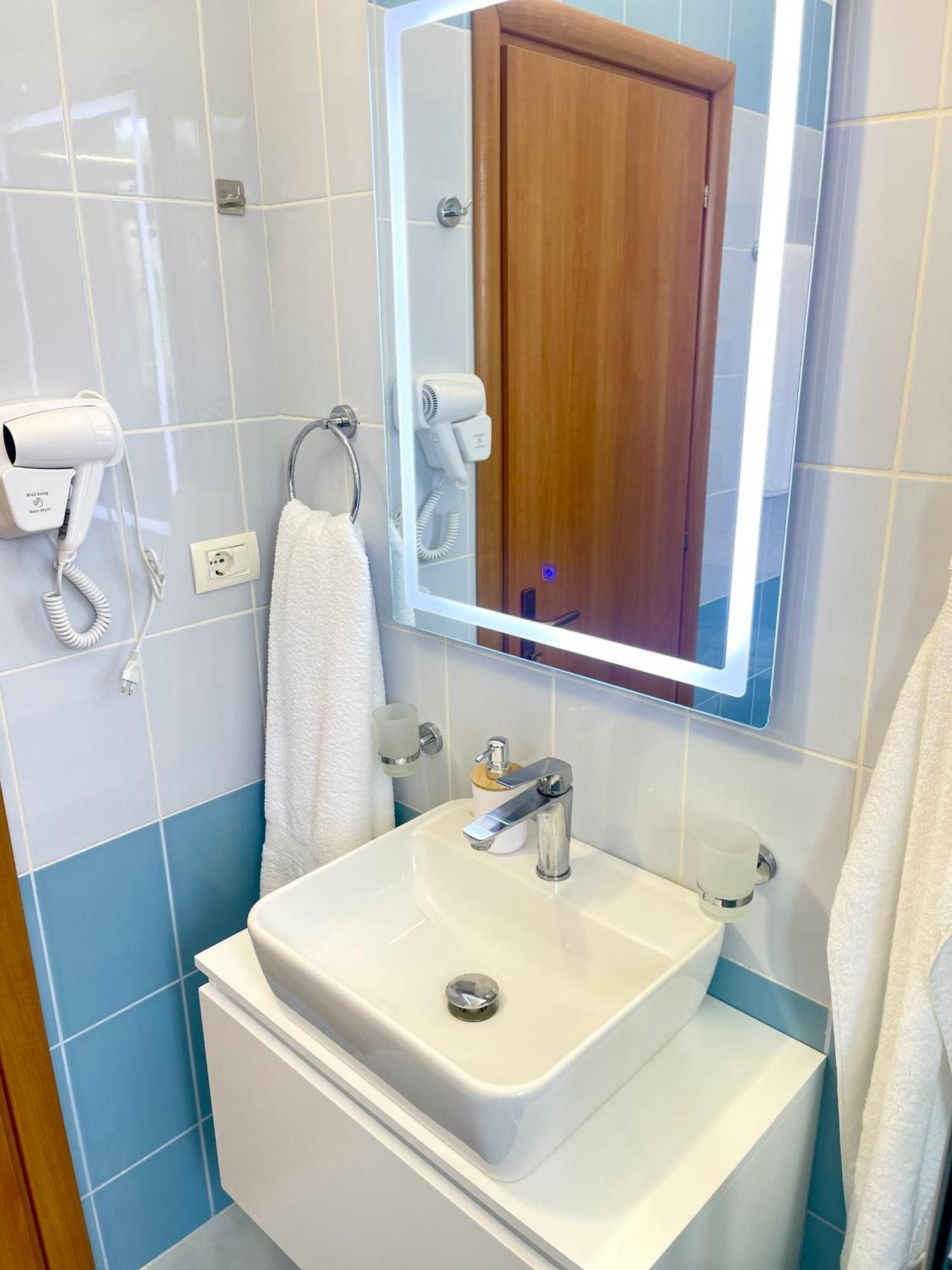 Onde Del Mare Apartment Sarande Luaran gambar